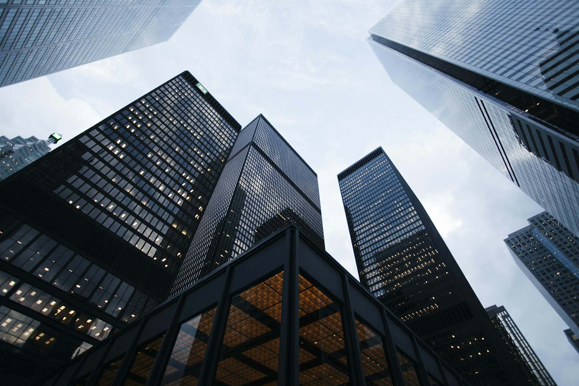Corporativo y Fiscal